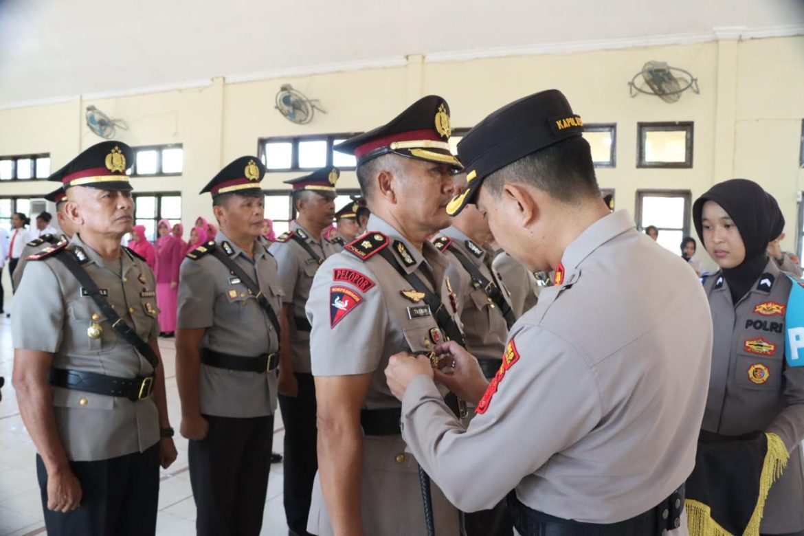 Kapolres Aceh Singkil Pimpin Upacara Serah Terima Jabatan, Pengukuhan dan Pelantikan di Lingkungan Polres Aceh Singkil